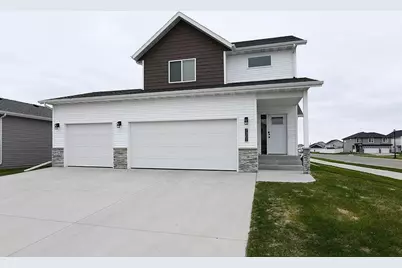 7301 26th Street S, Fargo, ND 58104 - Photo 1