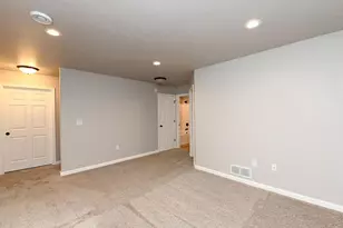 7301 26th St S, Fargo, ND 58104 - Photo 23