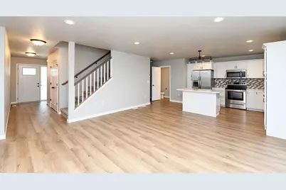 7301 26th Street S, Fargo, ND 58104 - Photo 3