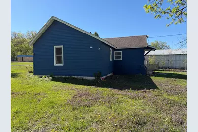 321 Rice Street S, Kasota, MN 56050 - Photo 3