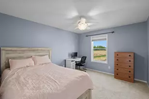 1828 Fescue Cir, Shakopee, MN 55379 - Photo 23