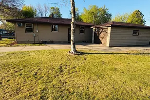 430 Western St, New Munich, MN 56356 - Photo 3