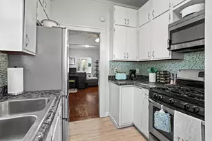 1010 11th St S, Fargo,  58103 - Photo 9
