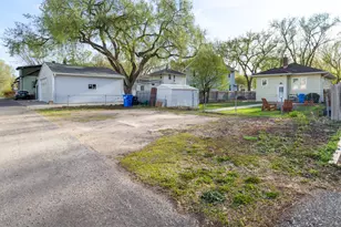 1010 11th St S, Fargo,  58103 - Photo 25