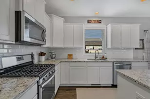 8317 Cottonwood Ln N, Maple Grove, MN 55369 - Photo 5