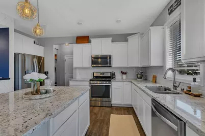 8317 Cottonwood Lane N, Maple Grove, MN 55369 - Photo 7
