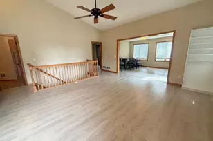 834 Wescott Square, Eagan, MN 55123 - Photo 3