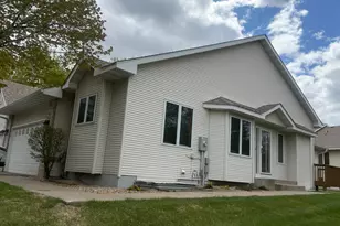 834 Wescott Square, Eagan, MN 55123 - Photo 1