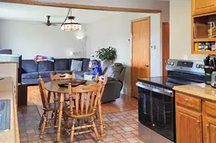 913 E Elm St, Redwood Falls, MN 56283 - Photo 5