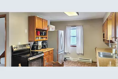 913 E Elm Street, Redwood Falls, MN 56283 - Photo 3