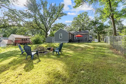 2097 Belmont Lane E, North Saint Paul, MN 55109 - Photo 9