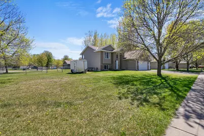 702 4th Avenue SW, Isanti, MN 55040 - Photo 3
