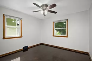 1015 Hubbard Ave, Saint Paul, MN 55104 - Photo 13