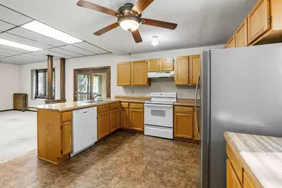 109 2nd Avenue NE, Osseo, MN 55369 - Photo 11