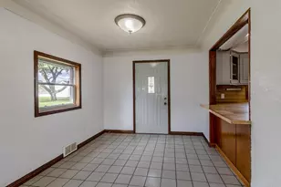 522 1st St SE, Madelia, MN 56062 - Photo 9
