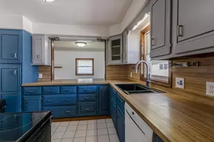 522 1st St SE, Madelia, MN 56062 - Photo 15
