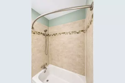 48 Sidney Street E, Saint Paul, MN 55107 - Photo 9