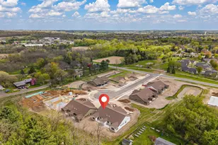 1079 Legend Ln, River Falls, WI 54022 - Photo 3