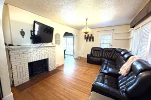 207 S Johnson Ave, Fosston, MN 56542 - Photo 3