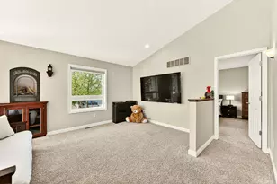 3304 Lakeridge Ln NW, Rochester, MN 55901 - Photo 7