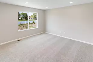 25860 Emerson Ct, Wyoming, MN 55092 - Photo 11