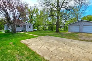 113 W 3rd St, Donnelly, MN 56235 - Photo 1