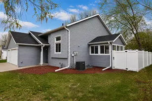1806 36 1/2 Ave S, Fargo, ND 58104 - Photo 3