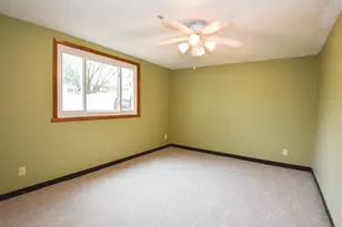1806 36 1/2 Ave S, Fargo, ND 58104 - Photo 23
