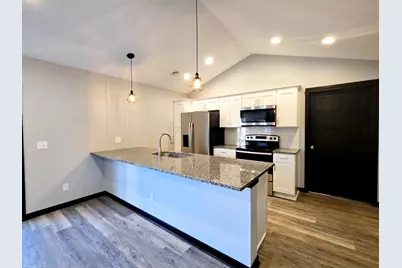 2027 Clark Street, Saint Peter, MN 56082 - Photo 3