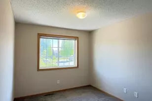 2500 Yellowstone Dr, Hastings, MN 55033 - Photo 11
