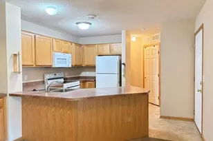 2500 Yellowstone Dr, Hastings, MN 55033 - Photo 3