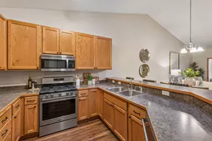 464 Meadow Ln, Norwood Young America, MN 55397 - Photo 5