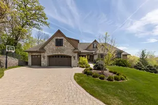 6823 Alpine Trail, Eden Prairie, MN 55346 - Photo 71