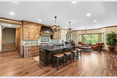 6823 Alpine Trail, Eden Prairie, MN 55346 - Photo 5