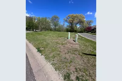 25 Pine Road, North Oaks, MN 55127 - Photo 3