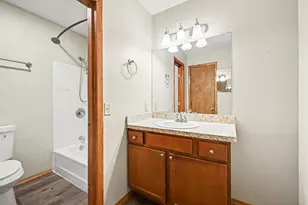 2000 Westview Dr, Hastings, MN 55033 - Photo 17