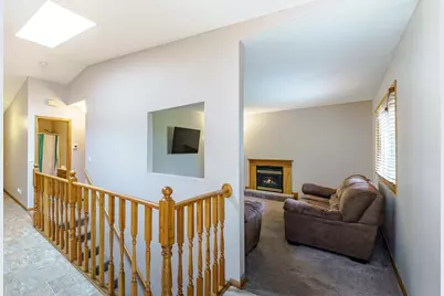 6805 Craig Court, Inver Grove Heights, MN 55076 - Photo 7
