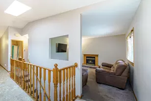 6805 Craig Ct, Inver Grove Heights, MN 55076 - Photo 7