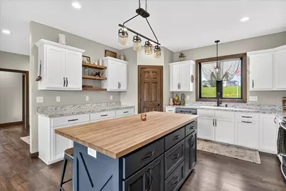 912 14th Street NE, Montgomery, MN 56069 - Photo 9