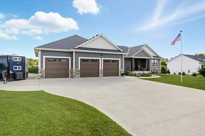 912 14th Street NE, Montgomery, MN 56069 - Photo 3