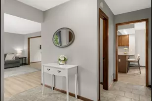 10587 Wellington Ln N, Maple Grove, MN 55369 - Photo 9