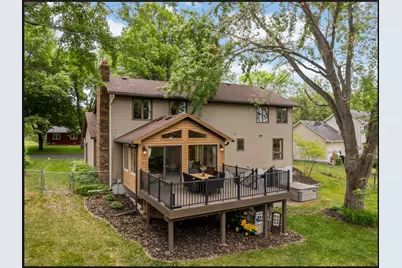 10587 Wellington Lane N, Maple Grove, MN 55369 - Photo 3