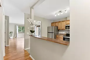 7315 Stewart Dr, Eden Prairie, MN 55346 - Photo 5