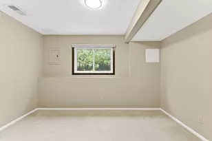 7315 Stewart Dr, Eden Prairie, MN 55346 - Photo 17