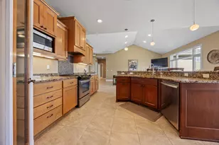 4165 Furnberg Pl S, Fargo, ND 58104 - Photo 9