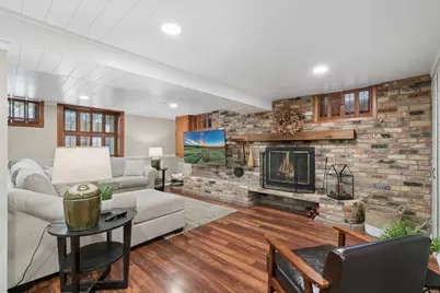 2476 Gisella Boulevard, White Bear Lake, MN 55110 - Photo 25