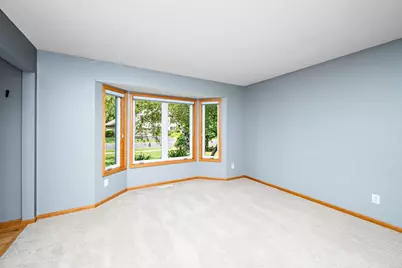 550 Hawthorne Woods Drive, Eagan, MN 55123 - Photo 3