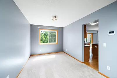 550 Hawthorne Woods Drive, Eagan, MN 55123 - Photo 5