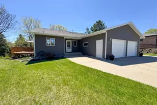 2216 Ridgewood Dr, Fergus Falls, MN 56537 - Photo 1