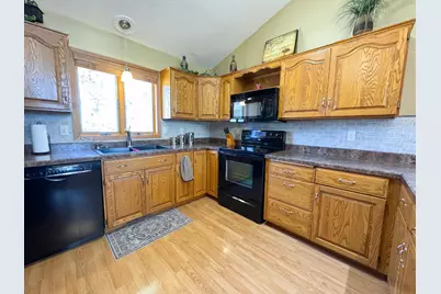2216 Ridgewood Drive, Fergus Falls, MN 56537 - Photo 7
